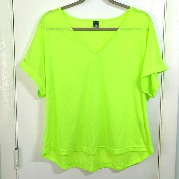 Euc Shein Highlighter Neon Yellow Green T-shirt sz 0x - Picture 1 of 4
